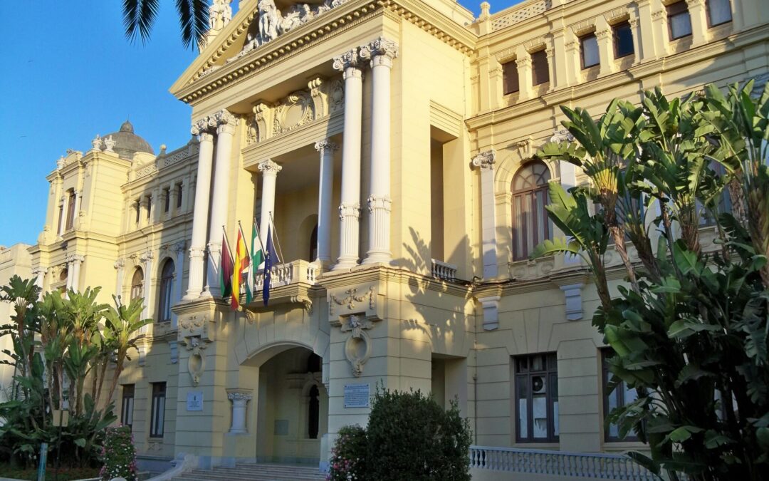 Listado Definitivo Aspirantes Admitidos y Excluidos 4 Plazas de Oficial de Oficio Auxiliar de Hogar Ayuntamiento de Málaga.