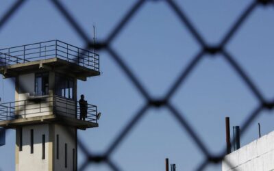 Relación Definitiva de Personas Admitidas y Excluidas 900 Plazas Ayudantes de Instituciones Penitenciarias